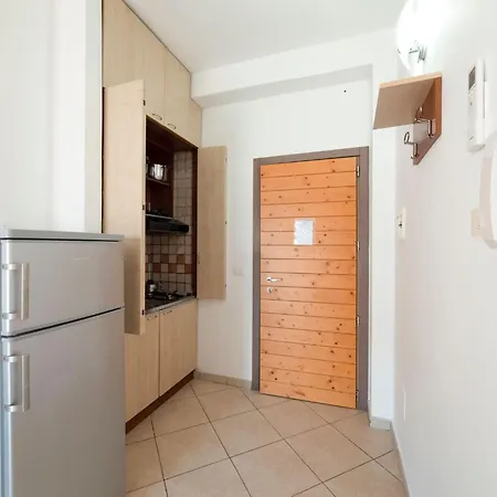 Vibrant In With Balcony Apartman Rimini