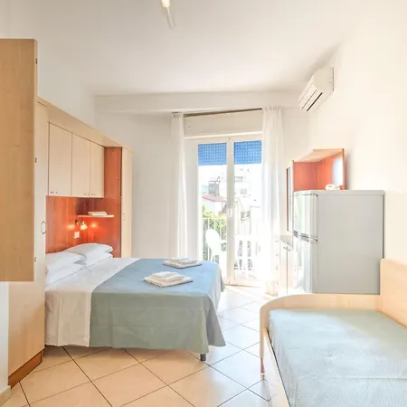 Διαμέρισμα Vibrant In With Balcony *